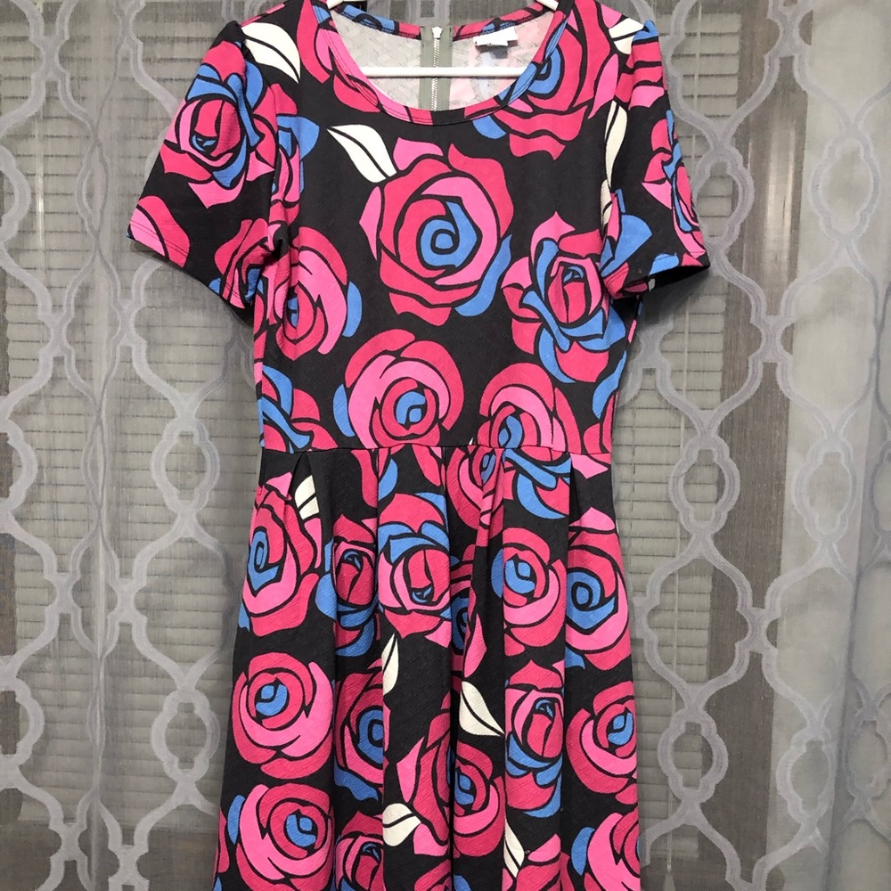 LuLaRoe Amelia